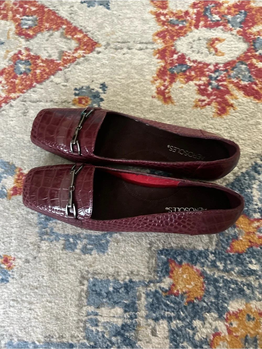 NWOT AEROSOLES Women's Croc-Embossed Bit Loafer in Burgundy
